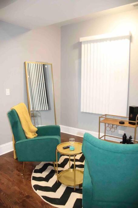 Upscale Apartment Westside Of Chicago Exteriér fotografie