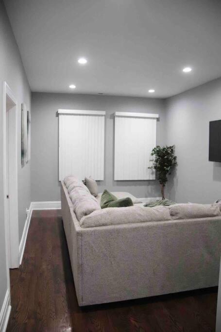 Upscale Apartment Westside Of Chicago Exteriér fotografie